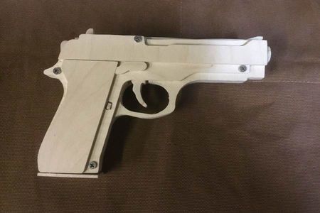 Rubberband Gun (4 shot semi-auto)