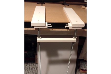 Fixture for cutting vertical joints