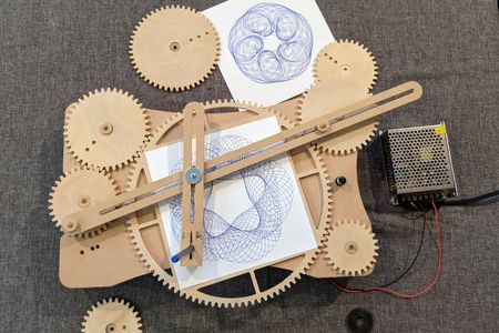 Drawing Machine 